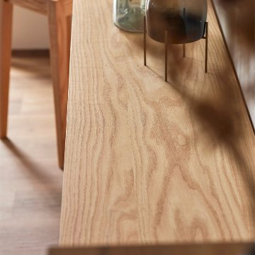 セラン サイドボード（Serein Sideboard）｜ダイニングと高さを揃える建築美。天然木無垢材の縦格子が空間を繋ぐ国産ミドルボードの画像