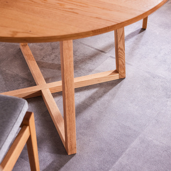 パラディ ダイニングテーブル（Paradis Dining Table）｜無垢材・円形・日本製の画像
