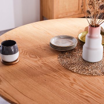 パラディ ダイニングテーブル（Paradis Dining Table）｜無垢材・円形・日本製の画像