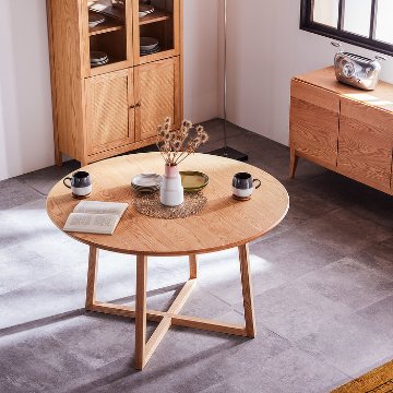 パラディ ダイニングテーブル（Paradis Dining Table）｜無垢材・円形・日本製の画像