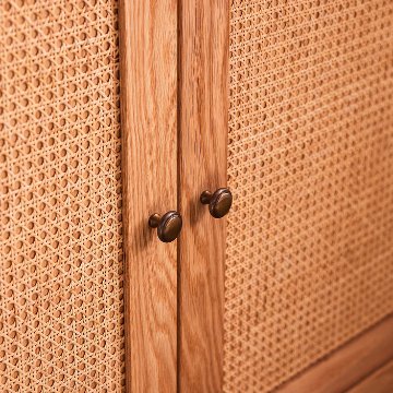 パラディ 90 キャビネット（ハイ）｜無垢材×ラタン意匠の重厚な美学・日本製・完成品・選べる3素材の画像