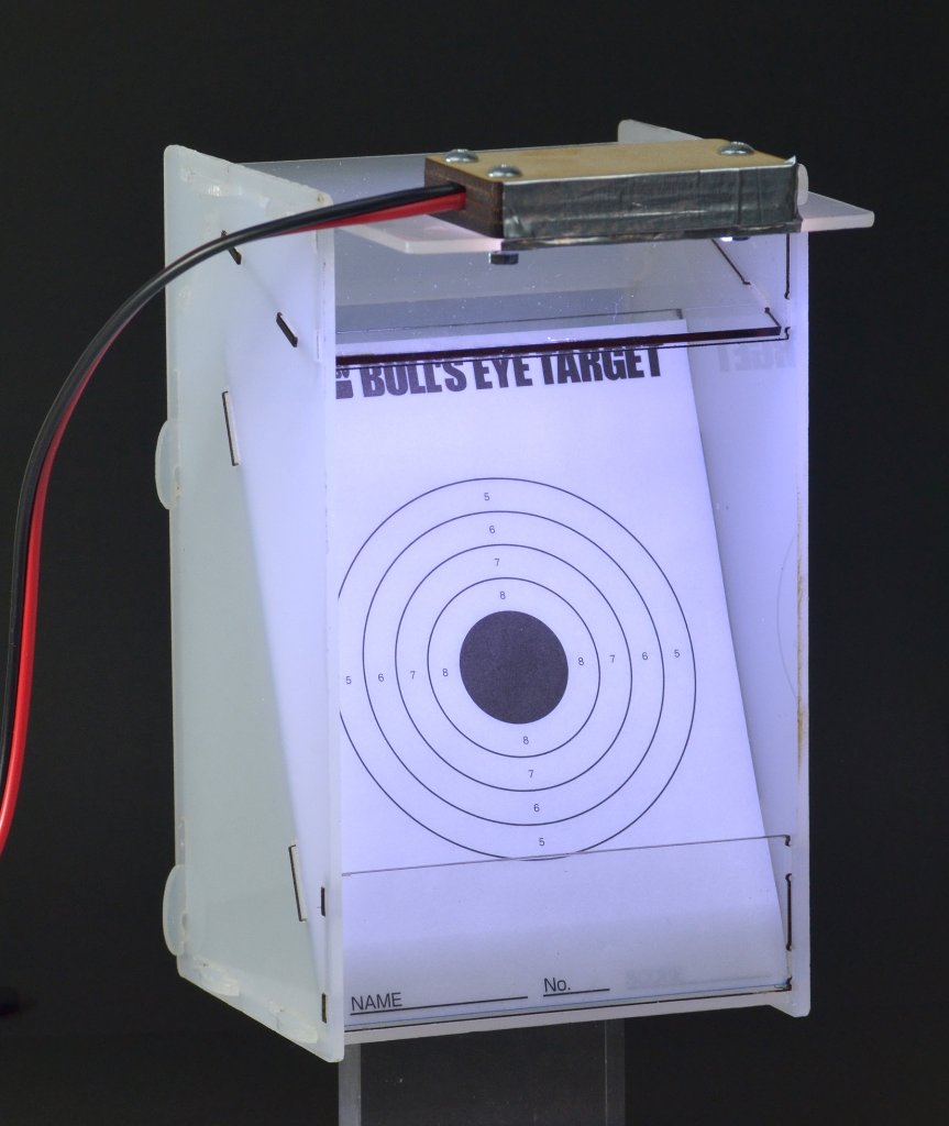 完璧なストライクアローラップ。 マットブラック。 屋内、射撃場、裏庭での練習に最適。 裏面粘着性プレミアムビニール製矢ラップ。 7イ 狩猟用品・猟犬・捕獲・射撃・アウトドア用品専門 AEGハンターズショップ