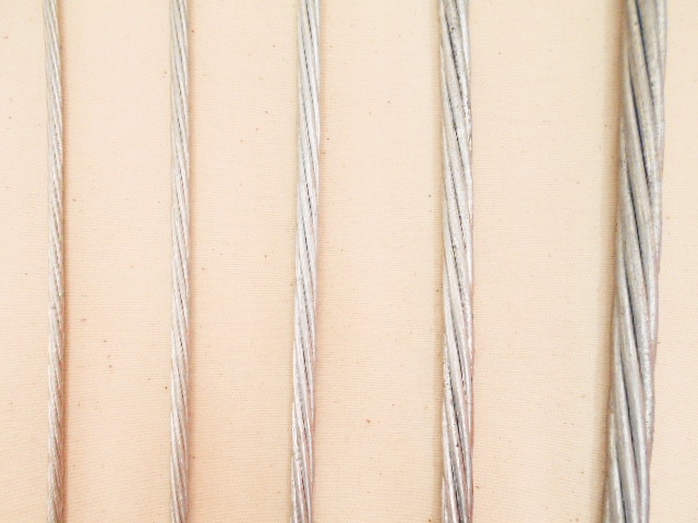 14SQメッセンジャーワイヤー 亜鉛メッキ鋼より線 JIS規格品 東京製綱画像