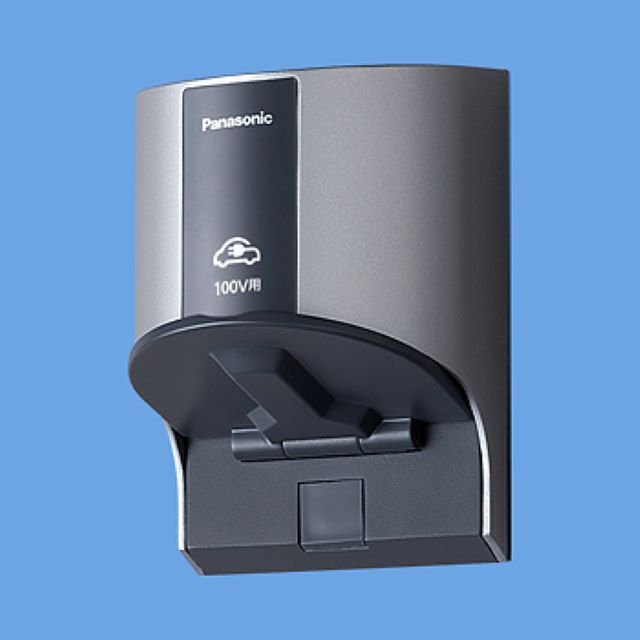 WK4311S EV/PHEV充電用 接地屋外コンセント 露出 埋込両用 100V用 ホワイトシルバー Panasonicの画像