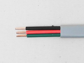 VVF2.0mm×3心・600Vビニル絶縁ビニルシース電力ケーブル平形 200V回路用（黒・赤・緑）/灰色 青ライン入り　【住電日立ケーブル】の画像