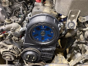 AToRiKAオリジナル タイミングベルトフロントカバー ジムニー JA11 F6A ２型以降 11390-83C00 11380-83C01の画像