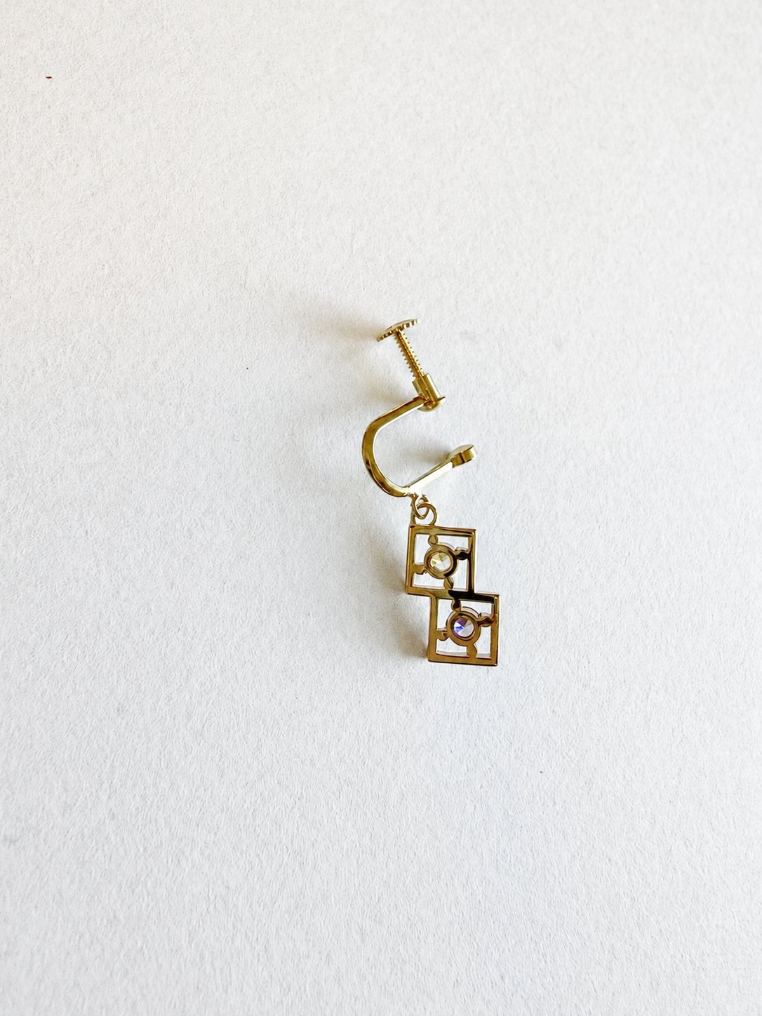 背中合わせの恋（ピアス・片耳）の画像