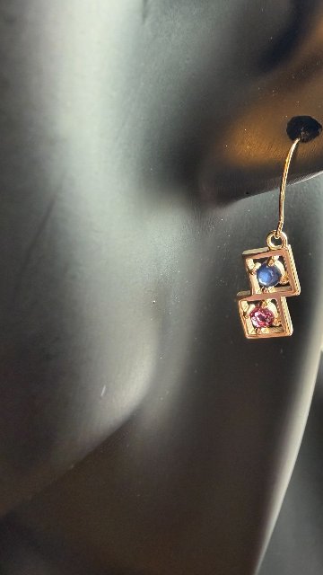 背中合わせの恋（ピアス・片耳）の画像