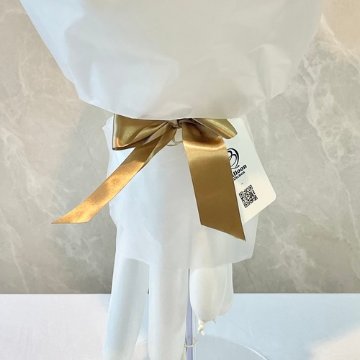 white×gold balloon bouquetの画像