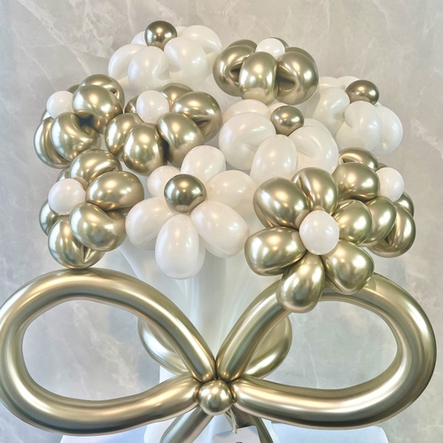 white×gold balloon bouquet(M)の画像