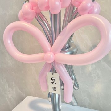 silver×pink balloon bouquetの画像