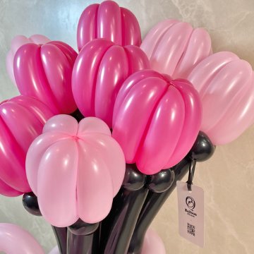 black×pink balloon bouquet(M)の画像