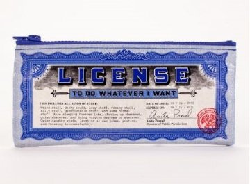 "License" Pencil Caseの画像