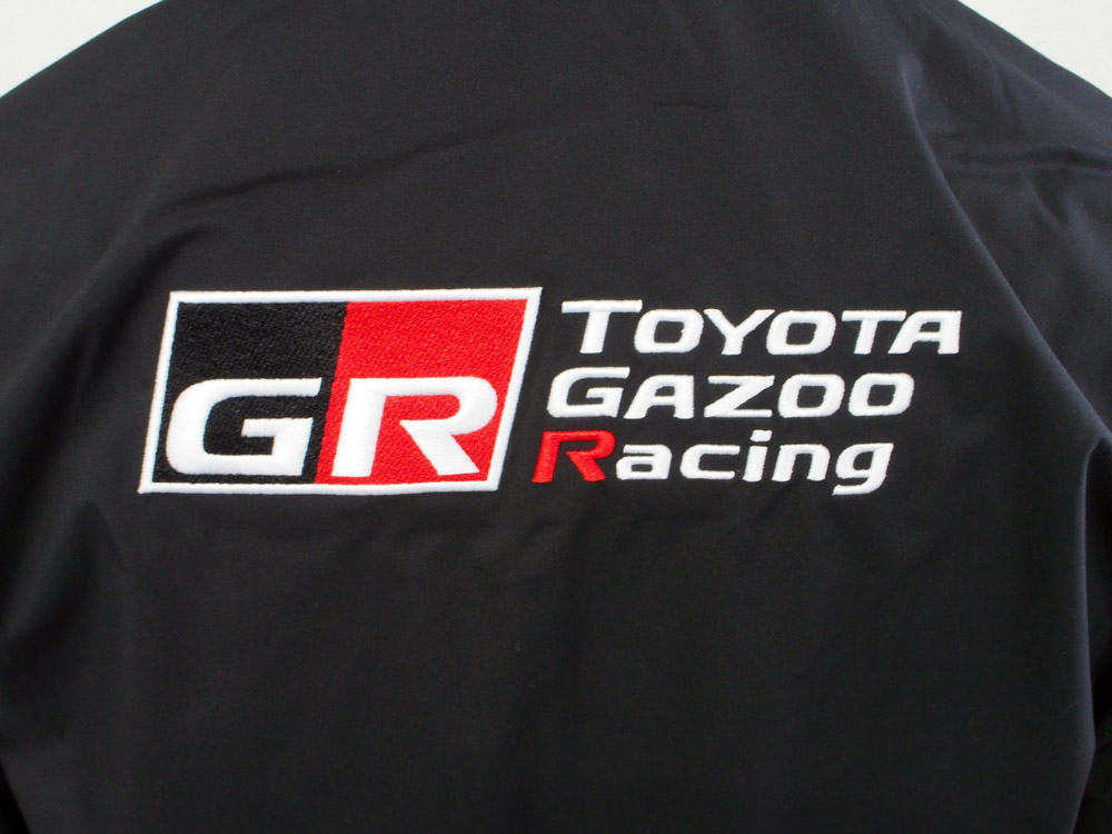 TOYOTA GAZOO Racing チーム ウォータープルーフ レイン ジャケット画像