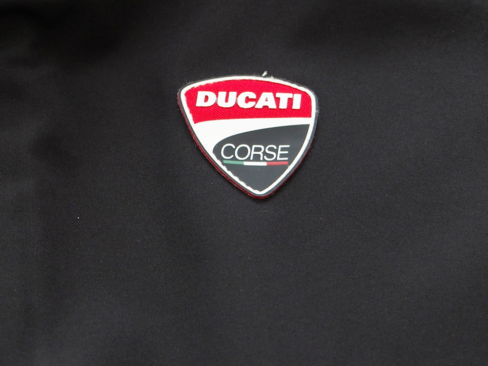 ドゥカティ コルセ シールド ロゴ ソフトシェル ジャケット画像