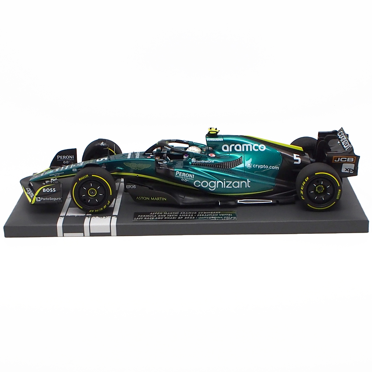 ミニカー1/18 アストンマーティン F1  S.ベッテル アブダビGP 2022