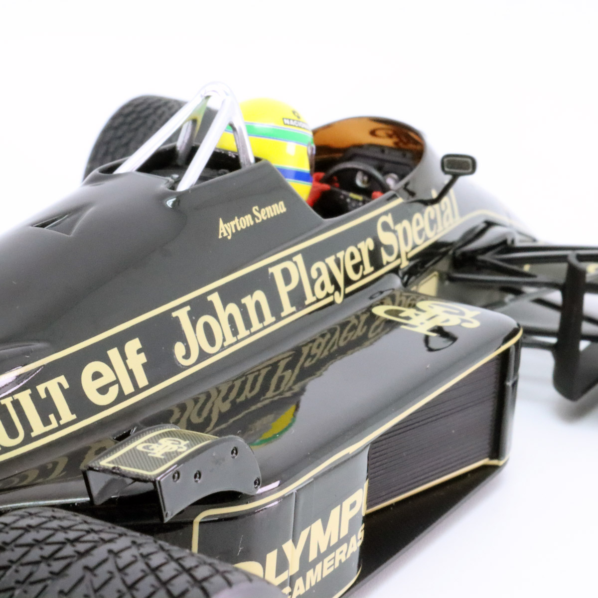 ミニチャンプス 1/18 ロータス ルノー 97T アイルトン セナ 1985年 ポルトガルGP JPS仕様 ｜CLUB WINNERS 登録番号  T7180001059953