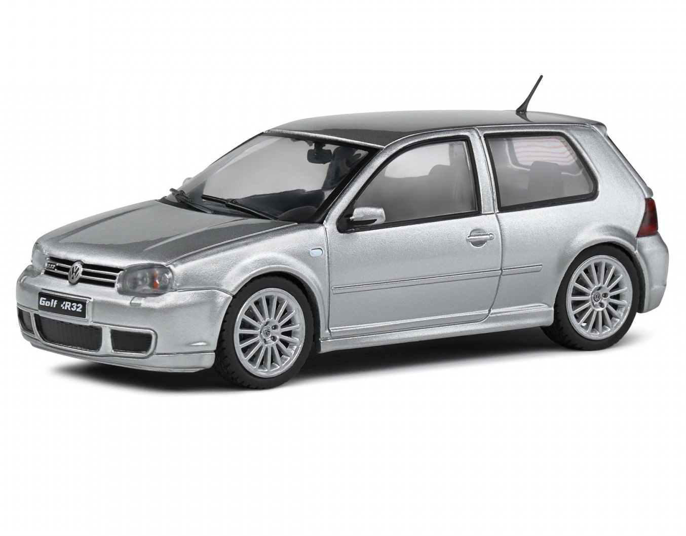 ソリッド 1/43 フォルクスワーゲン VW Golf R32 2003年 モデルカー