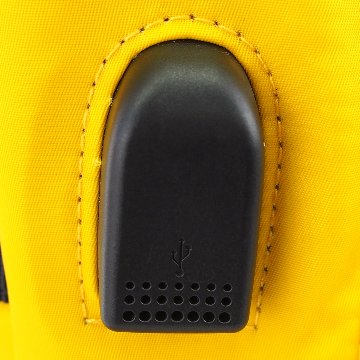 スクーデリア フェラーリ レーシング USBコネクタ付き バックパック / イエロー画像