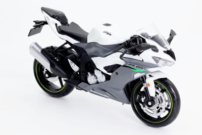 1/12 ダイキャストモーターサイクル 2023 Kawasaki Ninja ZX-6R グレー ミニチュア バイク画像