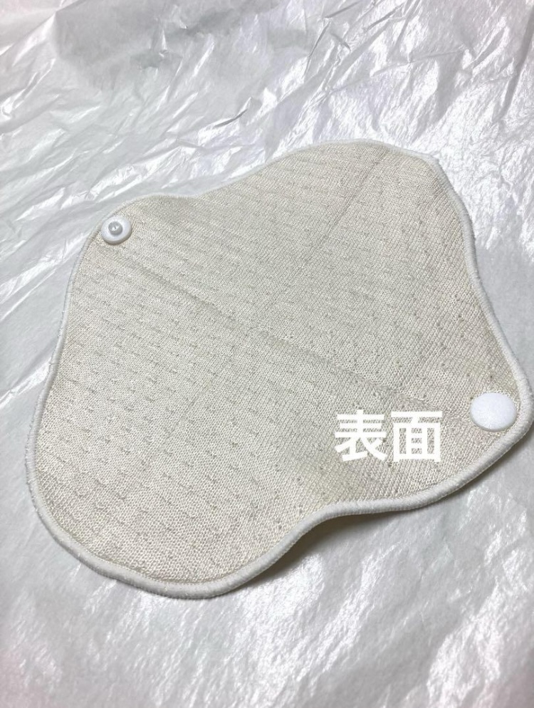 【ハンドメイド】シルク・オーガニックコットン素材の布ナプキン・キナリ5枚組の画像