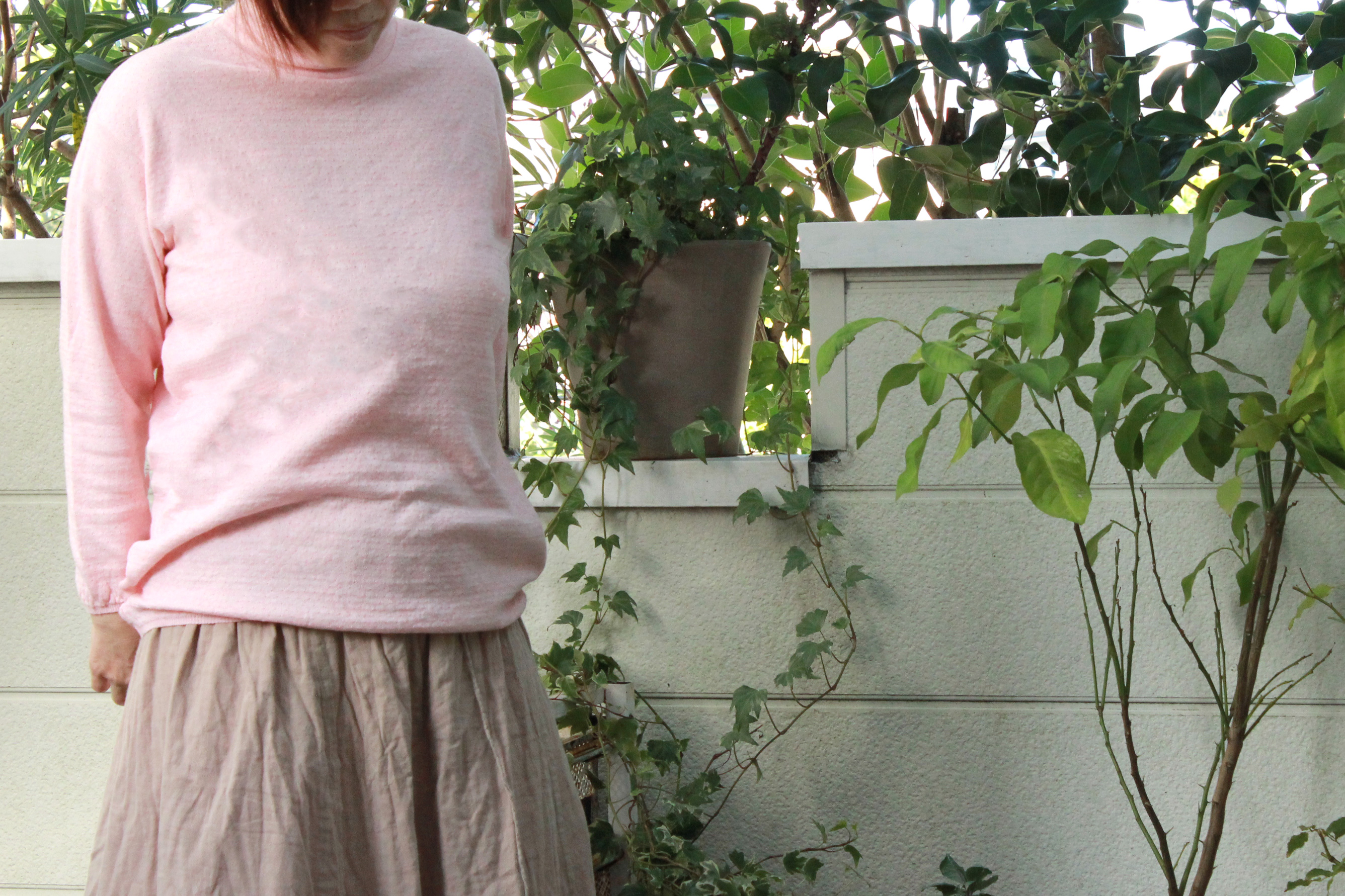 ＊受注生産 ゆったり長袖ハイネックミルクレーズン杢　肌側シルク１００％　外側綿100%の画像