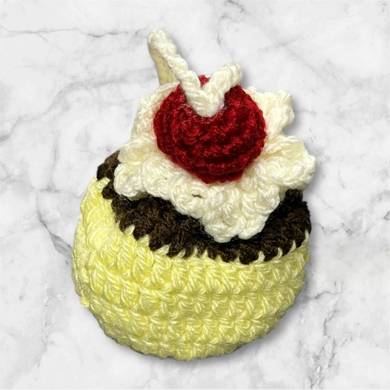 手編み 小物入れ 3点セット プリンモチーフ 巾着 ミニバッグ ハンドメイド かぎ針編み スイーツモチーフ 小物ポーチ かわいい 編み物雑貨 収納 インテリア 雑貨 ギフト プレゼントの画像