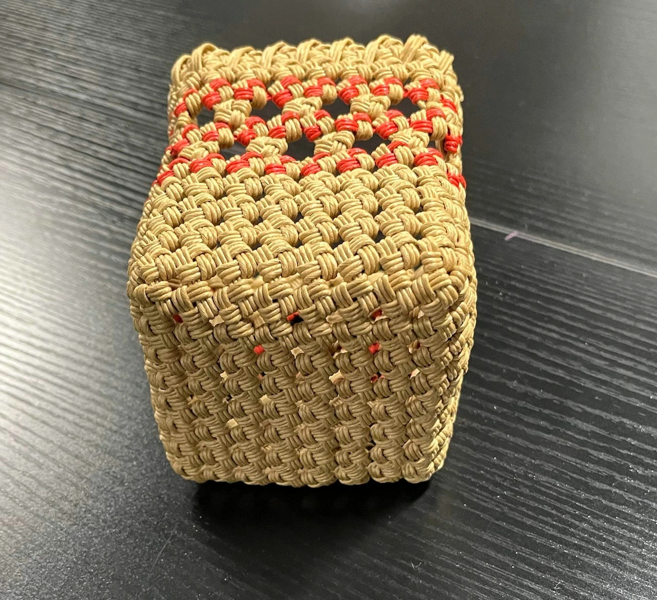 クラフトバンド ペン立て ペンスタンド 卓上収納 リビング 小物入れ ハンドメイド 手編み ナチュラル おしゃれ デスク収納 文房具収納 筆記具収納 インテリア雑貨 収納ケース 整理整頓 手作り ギフの画像