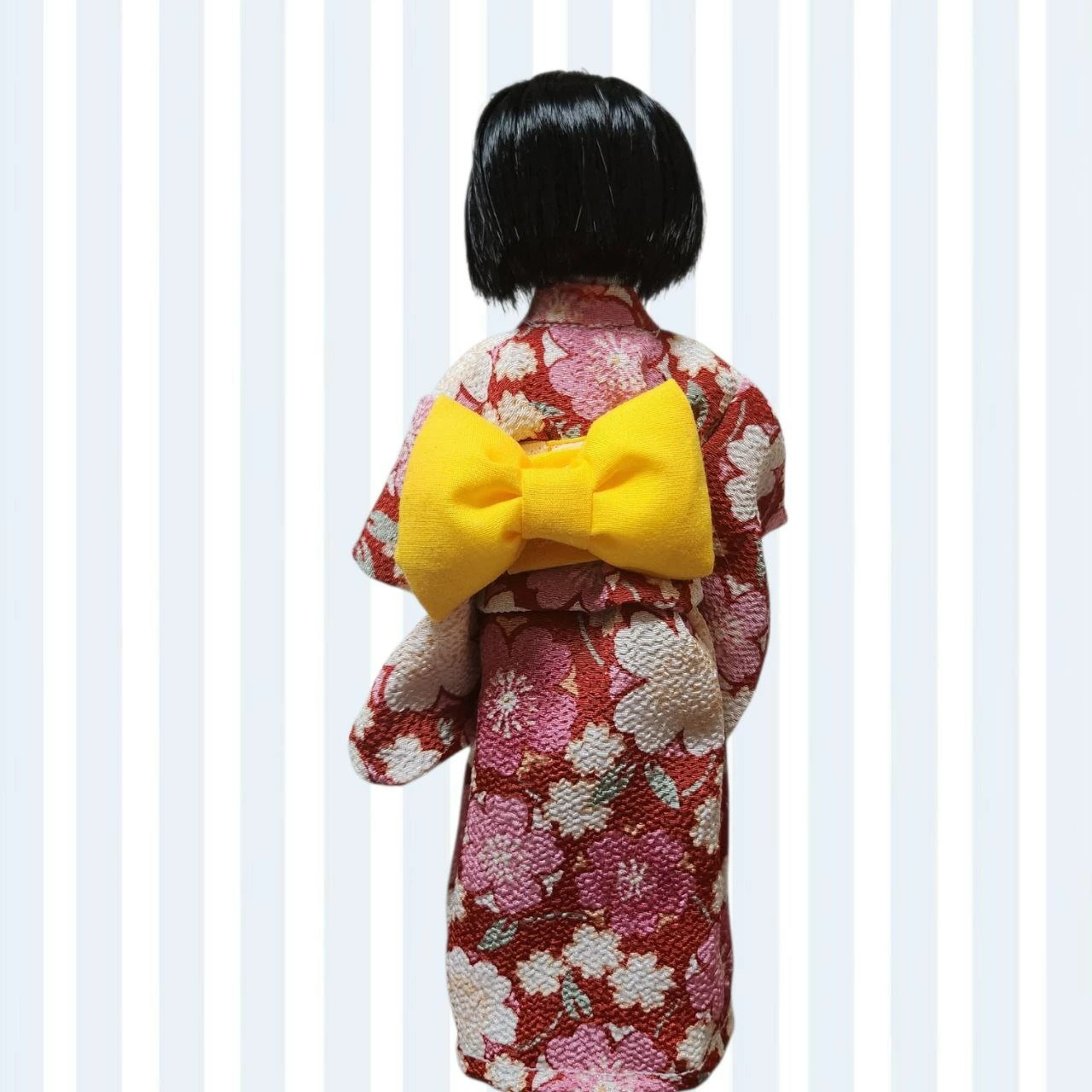 22cmドール用着物二点セット 花柄 赤×黄色 ちりめん生地の画像