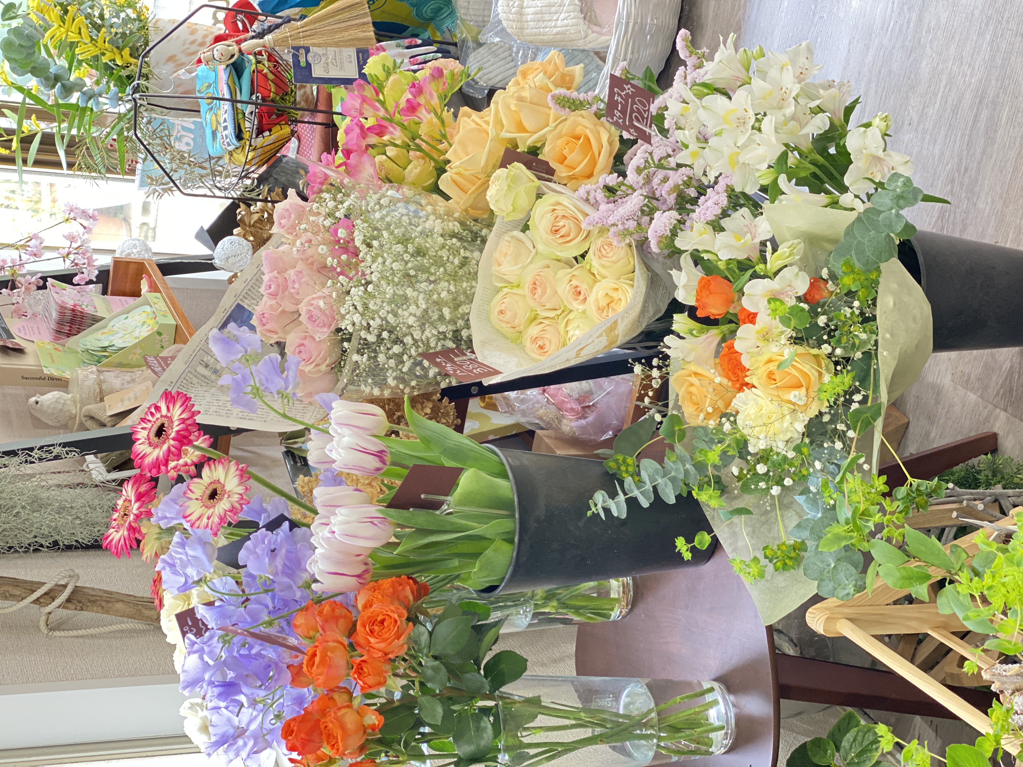 【定期購入】お任せ季節の花束６回コースの画像