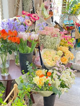 【定期購入】お任せ季節の花束６回コースの画像