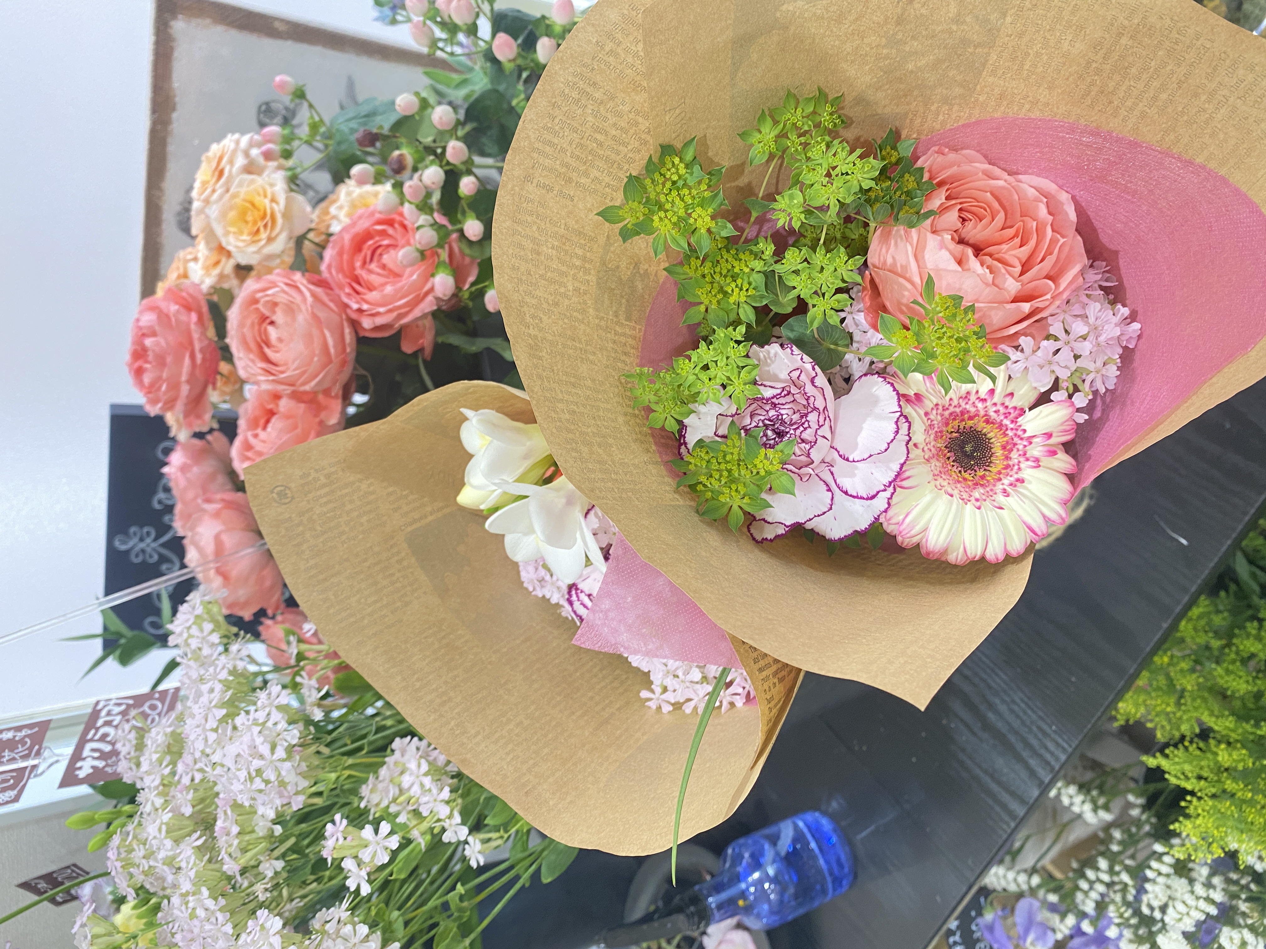 【定期購入】お任せ季節の花束１２回コースの画像