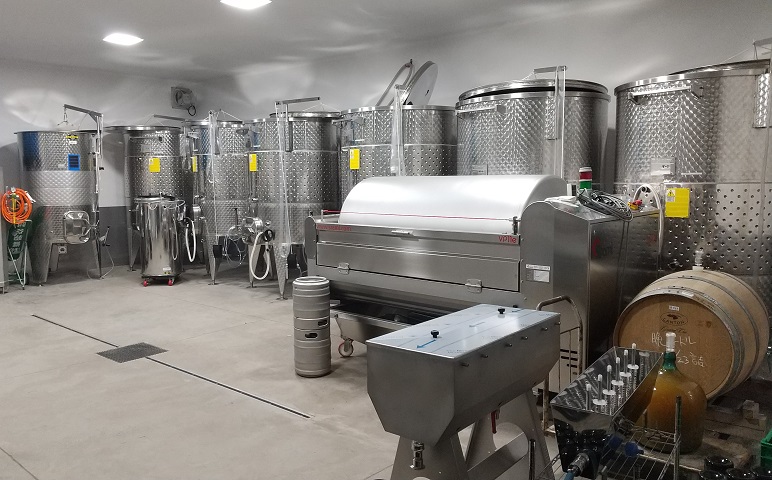 じき　南向醸造 vol.82 南向醸造 曽我暢有さん<br><br>農夫が醸す気負わない