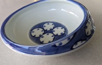 すくいやすい食器　丸鉢 強化磁器　丸紋柄の画像