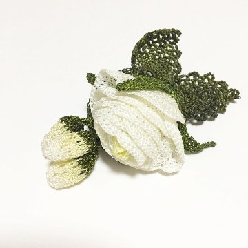 ローズブローチ　フンダコレクションアクセサリーの画像