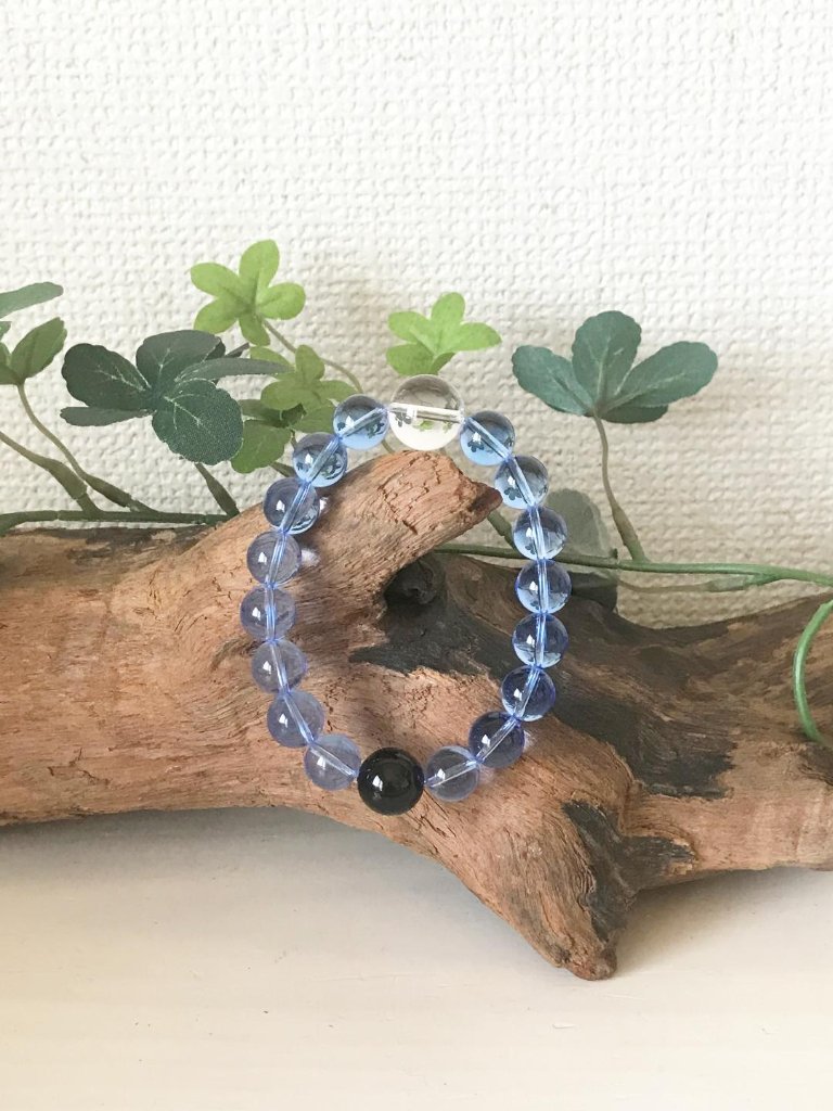 ブルークリスタル（黒水晶入り）の画像