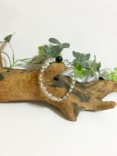 水晶と黒水晶のブレスの画像