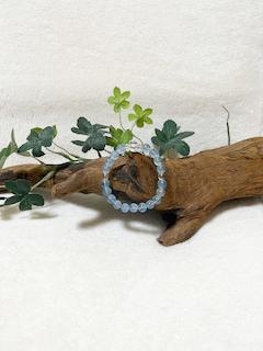 アクアマリンと水晶のブレスの画像