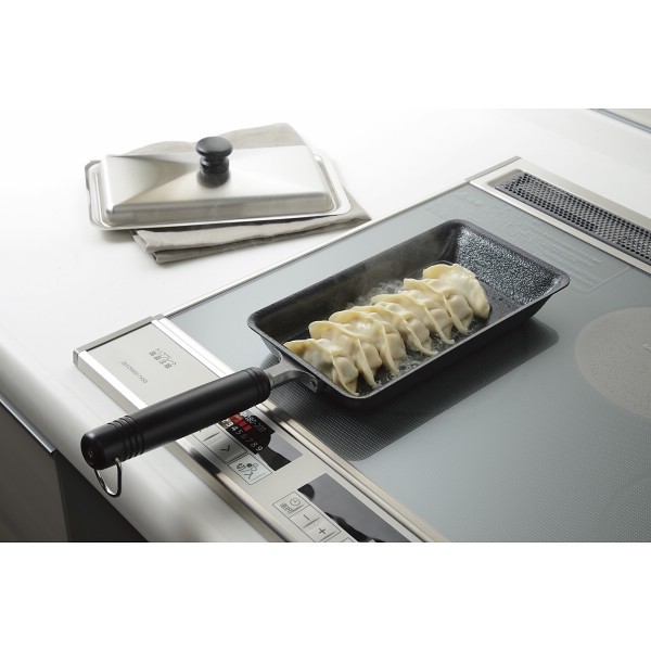 ダンチュウ　ＩＨ対応鉄餃子鍋（ステンレス蓋付） DA-44の画像