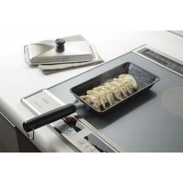 ダンチュウ　ＩＨ対応鉄餃子鍋（ステンレス蓋付） DA-44の画像