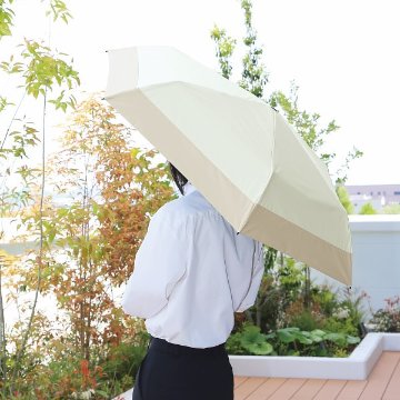 ジミージー　晴雨兼用ＵＶ加工　折りたたみ傘（５５ｃｍ）遮熱タイプ オフホワイト・ベージュ２ 1759909の画像