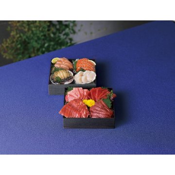 雫監修　天然マグロのお刺身セット　二段重 1744243の画像