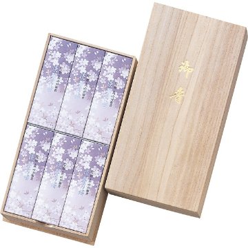 日本香堂　宇野千代のお線香　新・淡墨の桜　サック６入（桐箱入） 37102の画像