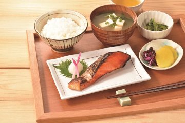 【北海道直送】 カネサン佐藤水産 紅鮭粕漬 【全国送料込】(沖縄・離島除く)の画像