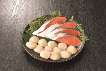 【北海道直送】 カネサン佐藤水産 紅鮭・ほたて貝柱詰合せ 【全国送料込】(沖縄・離島除く)の画像