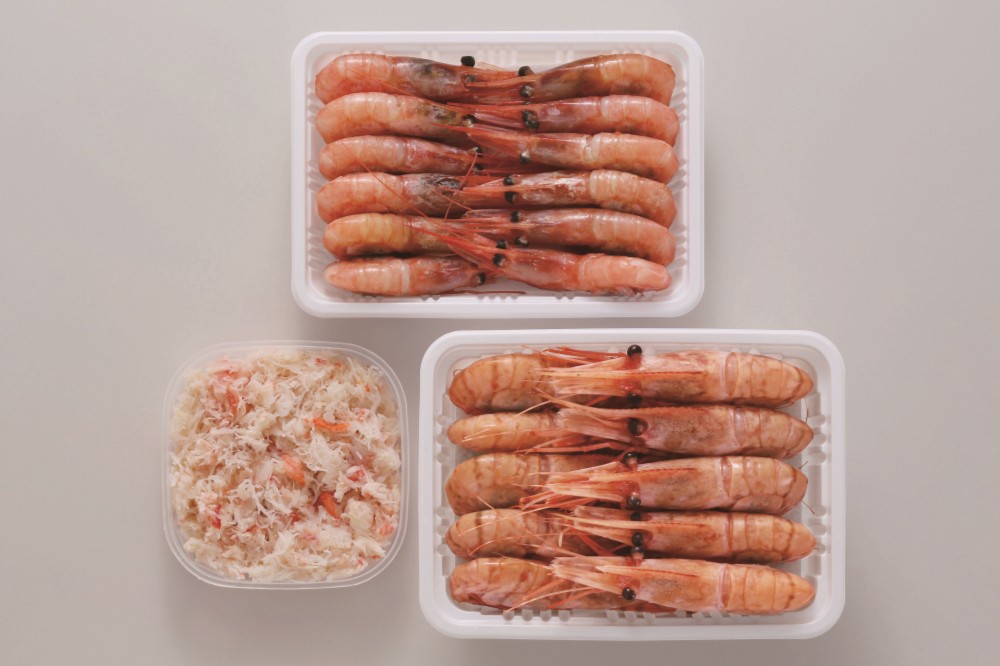 【北海道直送】 カネコメ田中水産 ぼたんえび・甘えび・おおずわいがにほぐし身セット 【全国送料込】(沖縄・離島除く)の画像