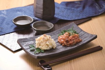 【北海道直送】 誉食品 函館製造　数の子チーズ・サーモンユッケセット 【全国送料込】(沖縄・離島除く)の画像