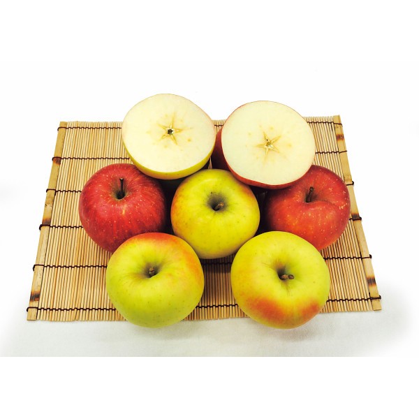 2026年お歳暮特別企画 青森県産　サンふじ・ぐんま名月（２．５ｋｇ） 【全国送料無料】(沖縄・離島は別途)の画像