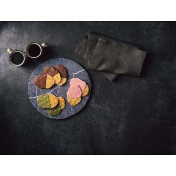 2026年お歳暮特別企画 ｔｈｅ　ｓｗｅｅｔｓ　チョコワッフルクッキー（４８枚）  ＴＷＣ－３０ 【送料込】(沖縄・離島は別途)の画像
