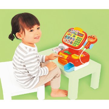 おさつスイスイ！セルフでピピッ♪　アンパンマンレジスターの画像
